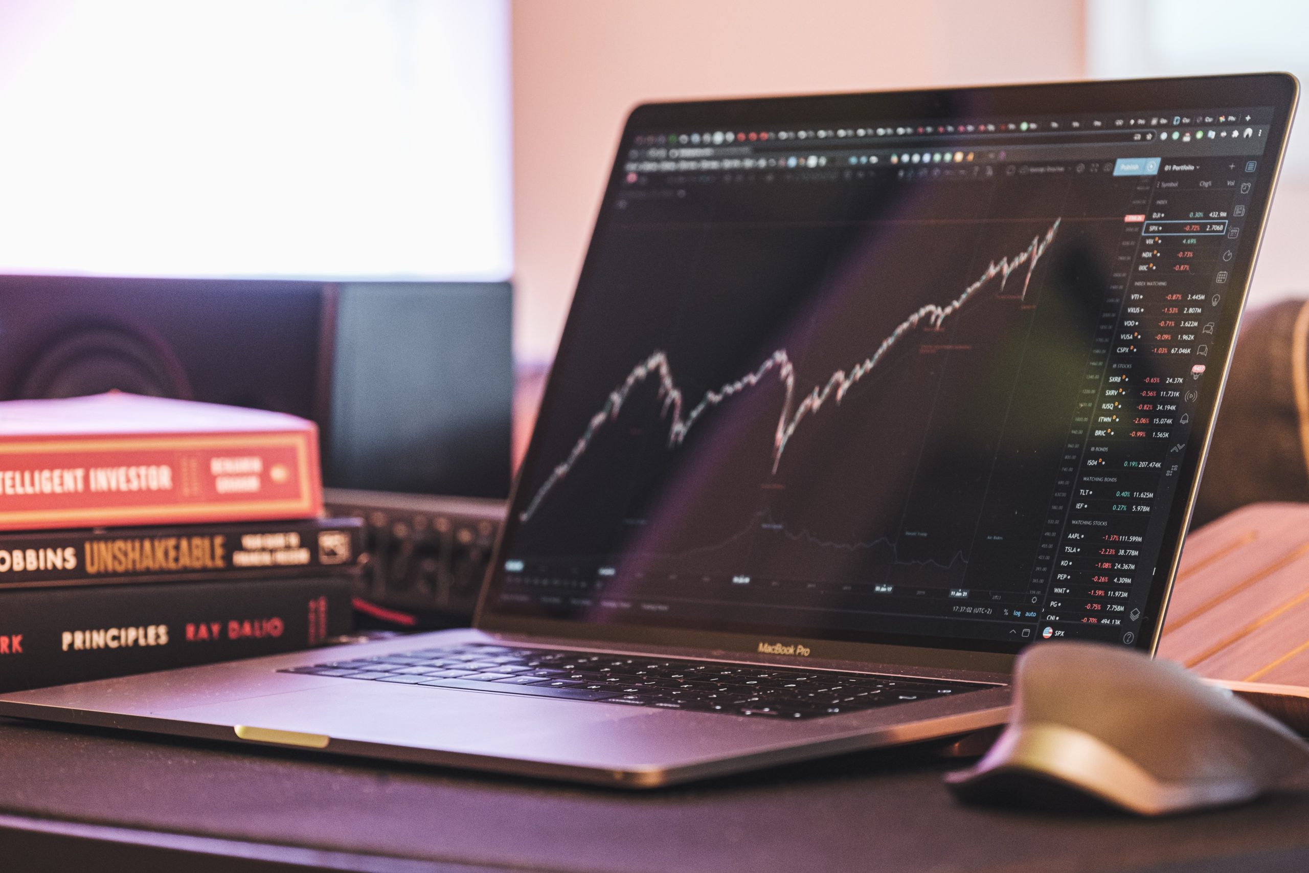 Quick Guide To The Basic Strategies For Stock Trading